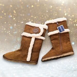 Michael Kors Sherpa Zip boots, size 5